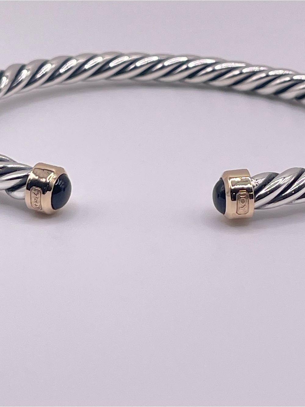 David Yurman Cable Cuff Bracelet with 18K Yellow Gold and Black Onyx, 6mm - Picture 5 of 14